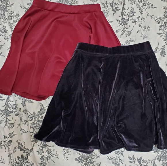 Set of 2 Fit and Flare Skirts - Picture 3 of 4